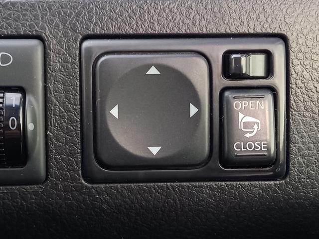 セレナ ２０Ｘ　Ｖセレクション＋セーフティ　Ｓ－ハイブリッド　ナビ　ＴＶ　全方位モニター　クルーズコントロール　両側パワースライドドア　プッシュスタート　インテリジェントキー　エマージェンシーブレーキ　８人乗　１５インチアルミホイール　Ｂｌｕｅｔｏｏｔｈ　ＥＴＣ（48枚目）