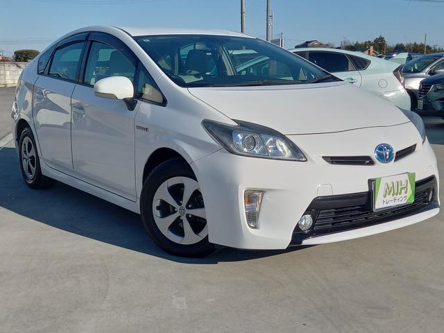 プリウス Ｇ　ナビ　ＴＶ　バックカメラ　Ｂｌｕｅｔｏｏｔｈオーディオ　クルーズコントロール　ＥＴＣ　電動シート　プッシュスタート　スマートキー　スペアキー　純正１５インチアルミホイール　ドアバイザー　トノカバー（29枚目）