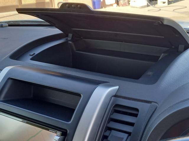 エクストレイル ２０Ｘｔｔ　４ＷＤ／ナビ／クルーズコントロール／シートヒーター／ＥＴＣ　オートライト／フォグランプ／スマートキー／ヒルディセントコントロール／オートエアコン／ルーフレール／純正１７インチアルミホイール／防水シート（12枚目）