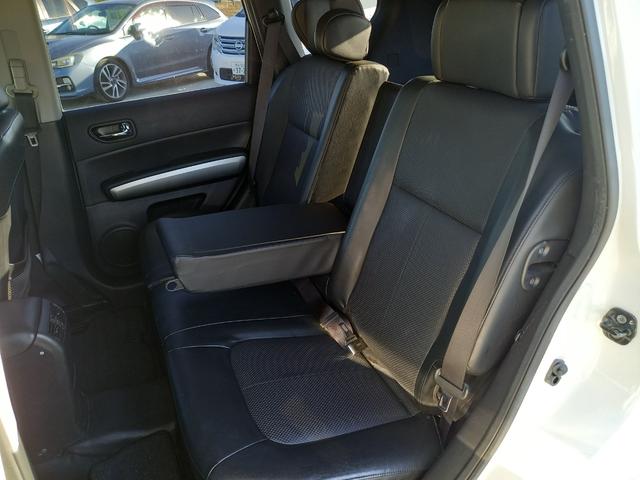 エクストレイル ２０Ｘｔｔ　４ＷＤ／ナビ／クルーズコントロール／シートヒーター／ＥＴＣ　オートライト／フォグランプ／スマートキー／ヒルディセントコントロール／オートエアコン／ルーフレール／純正１７インチアルミホイール／防水シート（24枚目）