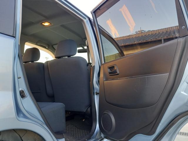 ｅＫスポーツ リミテッドエディション　ベンチシート　キーレスエントリー　純正１３インチアルミホイール　ドアバイザー　エアコン　パワーウィンドウ　パワーステリング　電動格納ミラー　運転席・助手席エアバッグ　ＡＢＳ（16枚目）