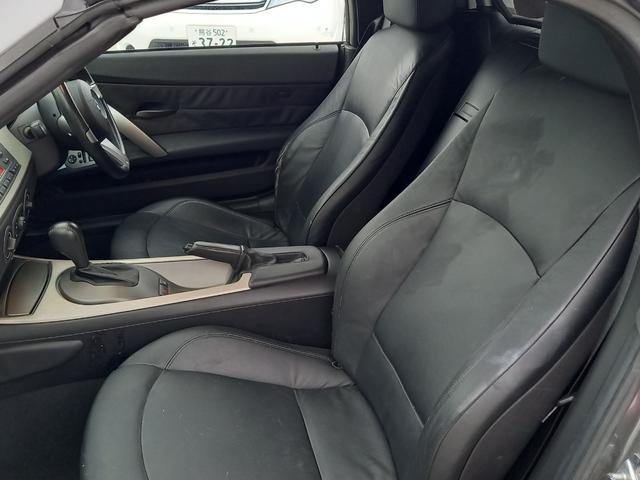 Z4 2.2i 電動ルーフ不良 ナビ シートヒーター フロントフォグランプ 純正17インチアルミホイール キーレスエントリー スペアキー ブラックレザーシート ETC HIDヘッドライト 電動格納ミラー(12枚目)