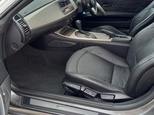 Z4 2.2i 電動ルーフ不良 ナビ シートヒーター フロントフォグランプ 純正17インチアルミホイール キーレスエントリー スペアキー ブラックレザーシート ETC HIDヘッドライト 電動格納ミラー(13枚目)