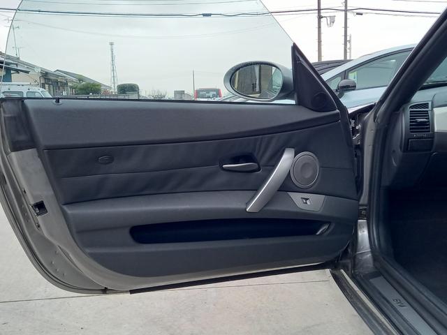 Z4 2.2i 電動ルーフ不良 ナビ シートヒーター フロントフォグランプ 純正17インチアルミホイール キーレスエントリー スペアキー ブラックレザーシート ETC HIDヘッドライト 電動格納ミラー(16枚目)