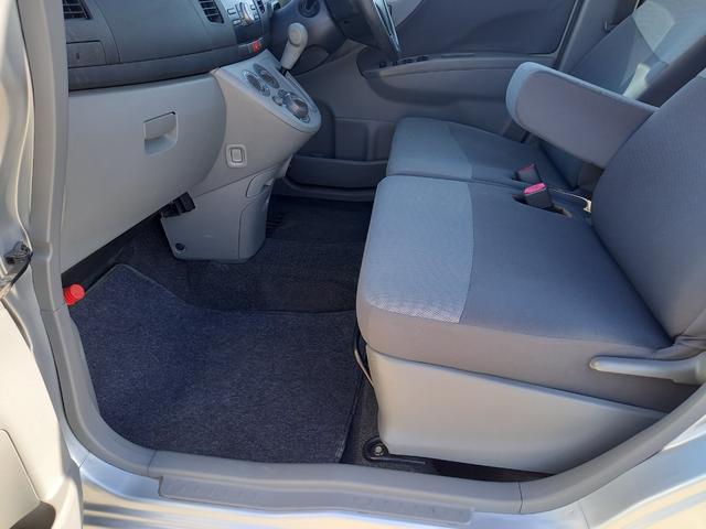 ムーヴ Ｌ　電動格納ミラー　エアコン　パワーウィンドウ　社外１３インチアルミホイール　ベンチシート　ヘッドライトレベライザー　運転席・助手席エアバッグ　走行距離６万ｋｍ代！（12枚目）