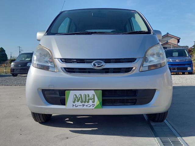 ムーヴ Ｌ　電動格納ミラー　エアコン　パワーウィンドウ　社外１３インチアルミホイール　ベンチシート　ヘッドライトレベライザー　運転席・助手席エアバッグ　走行距離６万ｋｍ代！（23枚目）