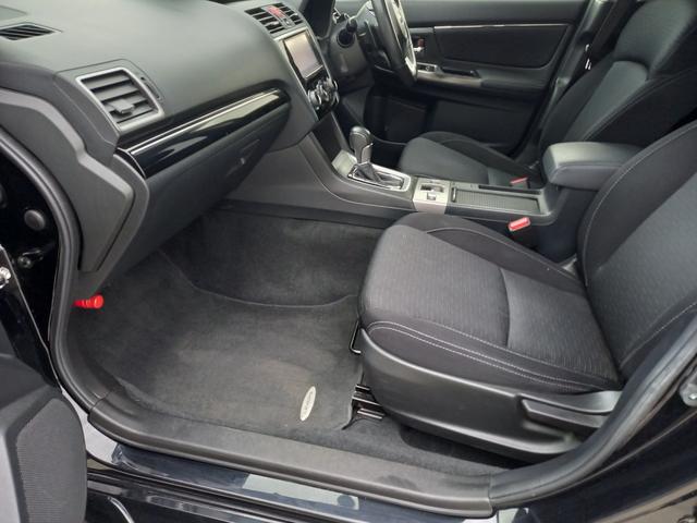 レヴォーグ １．６ＧＴアイサイト　４ＷＤ　ナビ　ＴＶ　バックカメラ　ＴＶ　Ｂｌｕｅｔｏｏｔｈ　クルーズコントロール　ＥＴＣ　純正１７インチアルミホイール　フォグランプ　オートライト　パドルシフト　アイドリングストップ　スマートキー（17枚目）