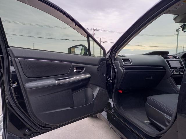 レヴォーグ １．６ＧＴアイサイト　４ＷＤ　ナビ　ＴＶ　バックカメラ　ＴＶ　Ｂｌｕｅｔｏｏｔｈ　クルーズコントロール　ＥＴＣ　純正１７インチアルミホイール　フォグランプ　オートライト　パドルシフト　アイドリングストップ　スマートキー（19枚目）