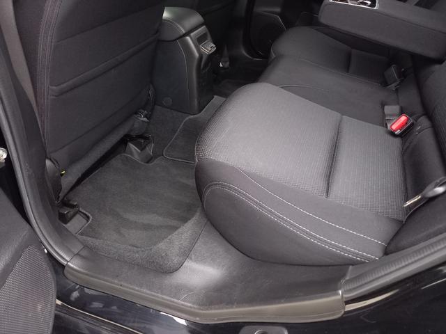 レヴォーグ １．６ＧＴアイサイト　４ＷＤ　ナビ　ＴＶ　バックカメラ　ＴＶ　Ｂｌｕｅｔｏｏｔｈ　クルーズコントロール　ＥＴＣ　純正１７インチアルミホイール　フォグランプ　オートライト　パドルシフト　アイドリングストップ　スマートキー（24枚目）