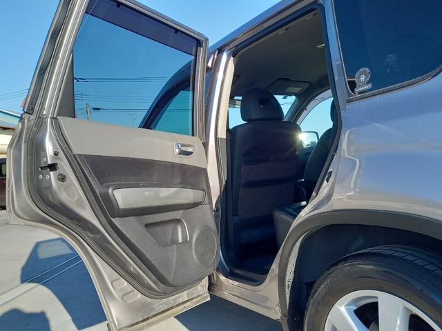 エクストレイル ２０Ｘ　パートタイム４ＷＤ　ナビ　ＴＶ　バックカメラ　ＥＴＣ　ドアバイザー　スマートキー　電動格納ミラー　純正１７インチアルミホイール　ヒルディセントコントロール　オートエアコン　ルーフレール　オートライト（25枚目）