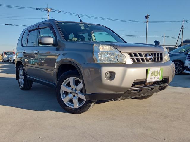 エクストレイル ２０Ｘ　パートタイム４ＷＤ　ナビ　ＴＶ　バックカメラ　ＥＴＣ　ドアバイザー　スマートキー　電動格納ミラー　純正１７インチアルミホイール　ヒルディセントコントロール　オートエアコン　ルーフレール　オートライト（30枚目）