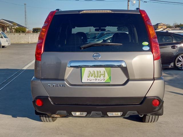 エクストレイル ２０Ｘ　パートタイム４ＷＤ　ナビ　ＴＶ　バックカメラ　ＥＴＣ　ドアバイザー　スマートキー　電動格納ミラー　純正１７インチアルミホイール　ヒルディセントコントロール　オートエアコン　ルーフレール　オートライト（34枚目）