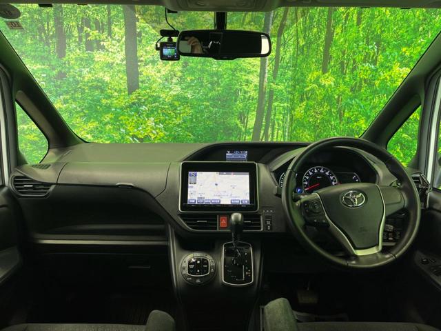 V 純正ナビ・両側電動スライドドア・LEDヘッド・フルセグ・バックカメラ・Bluetooth・オートマチックハイビーム・スマートキー・プッシュスタート・デュアルオートエアコン(2枚目)
