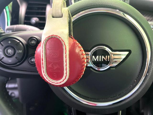 ＭＩＮＩ クーパーＳＤ　３ドア　純正ナビ　ドライビングアシストパッケージ　ペッパーパッケージ　パーキングアシストパッケージ　　アダプティブＬＥＤヘッドライト（10枚目）