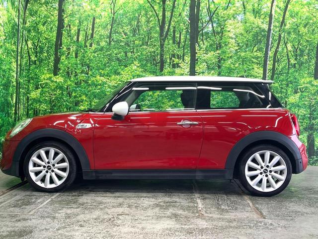 ＭＩＮＩ クーパーＳＤ　３ドア　純正ナビ　ドライビングアシストパッケージ　ペッパーパッケージ　パーキングアシストパッケージ　　アダプティブＬＥＤヘッドライト（22枚目）