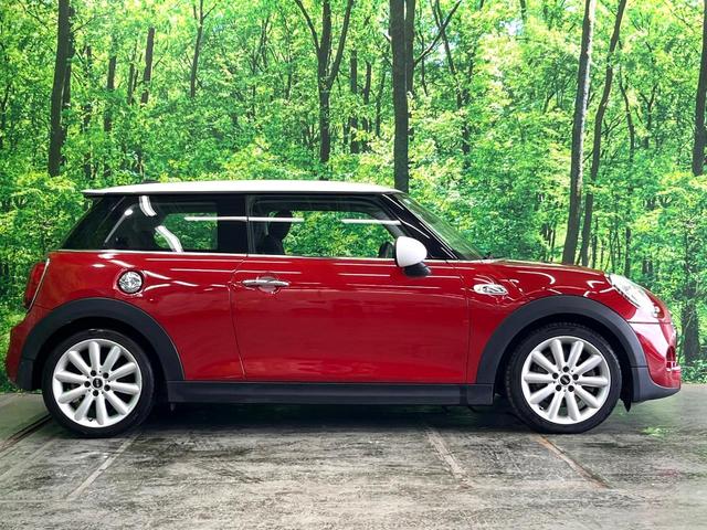 ＭＩＮＩ クーパーＳＤ　３ドア　純正ナビ　ドライビングアシストパッケージ　ペッパーパッケージ　パーキングアシストパッケージ　　アダプティブＬＥＤヘッドライト（24枚目）