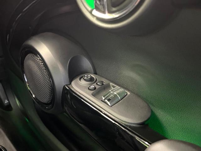 ＭＩＮＩ クーパーＳＤ　３ドア　純正ナビ　ドライビングアシストパッケージ　ペッパーパッケージ　パーキングアシストパッケージ　　アダプティブＬＥＤヘッドライト（46枚目）