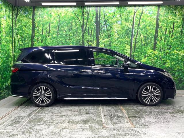 オデッセイ アブソルート・Ｘホンダセンシングアドバンスドパッケジ　両側電動ドア　後席モニター　全周囲カメラ　衝突被害軽減システム　レーダークルーズ　パワーシート　コーナーセンサー　ＬＥＤヘッド　ビルトインＥＴＣ　オートライト　オートエアコン　純正１８インチアルミ（41枚目）