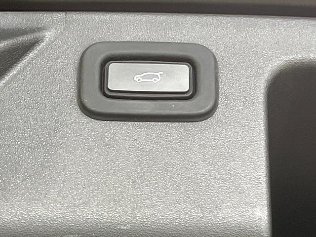 ディスカバリースポーツ Ｓ　２００ＰＳ　プレミアムＬＥＤ　３列目シート　ＭＥＲＩＤＩＡＮサウンド　コールドクライメイトパック　ドライバーアシストパック　純正１８インチＡＷ　前後シートヒーター　パワーシート　パワーバックドア（9枚目）