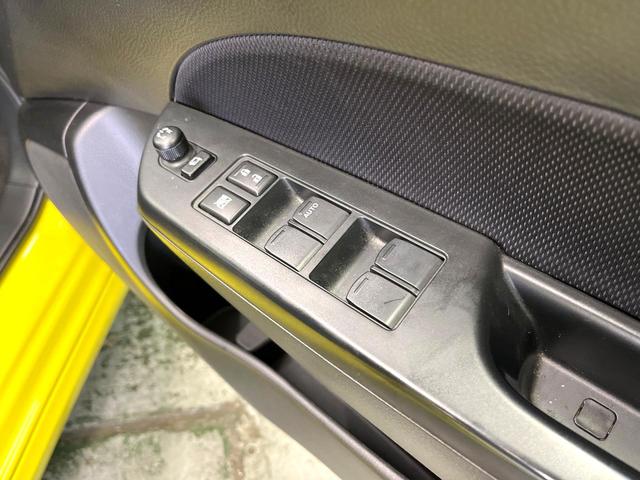 スイフトスポーツ ベースグレード MT車 ドラレコ スマートキー HIDヘッド ETC クルコン オートライト オートエアコン 純正17インチアルミ CD DVD再生(35枚目)