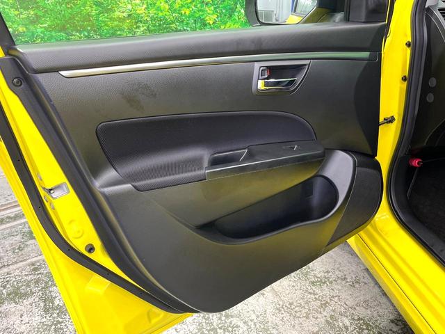 スイフトスポーツ ベースグレード MT車 ドラレコ スマートキー HIDヘッド ETC クルコン オートライト オートエアコン 純正17インチアルミ CD DVD再生(45枚目)