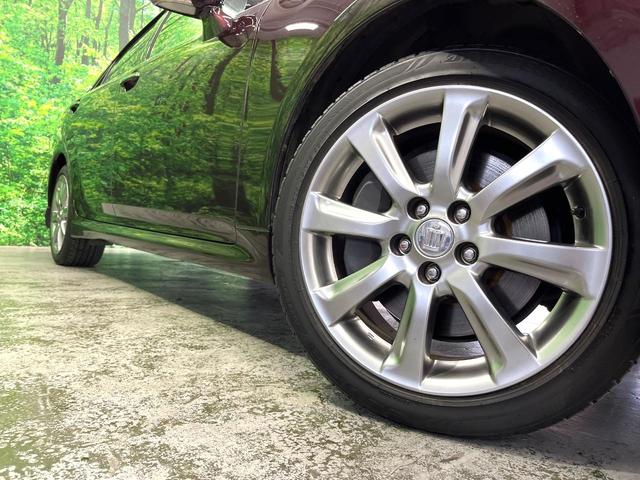 クラウン ３．５アスリート　サンルーフ　サイドカメラ　バックカメラ　レザーシート　全席シートヒーター　前席シートエアコン　全席パワーシート　コーナーセンサー　スマートキー　ＨＩＤヘッド　ビルトインＥＴＣ　クルコン　オートライト（11枚目）