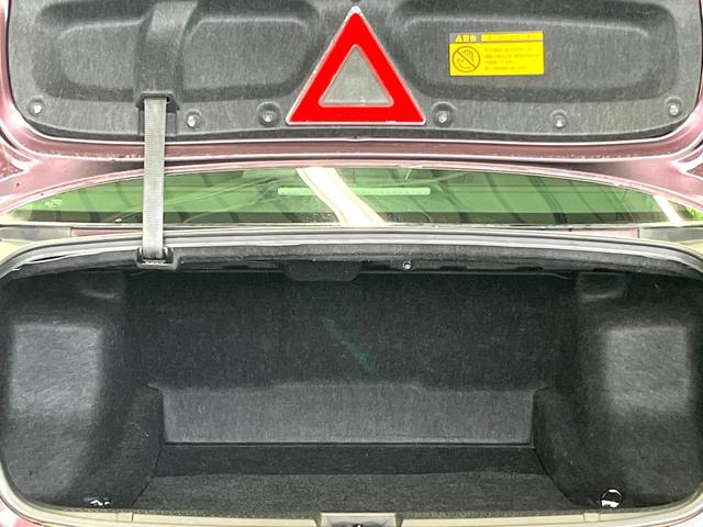 クラウン ３．５アスリート　サンルーフ　サイドカメラ　バックカメラ　レザーシート　全席シートヒーター　前席シートエアコン　全席パワーシート　コーナーセンサー　スマートキー　ＨＩＤヘッド　ビルトインＥＴＣ　クルコン　オートライト（39枚目）