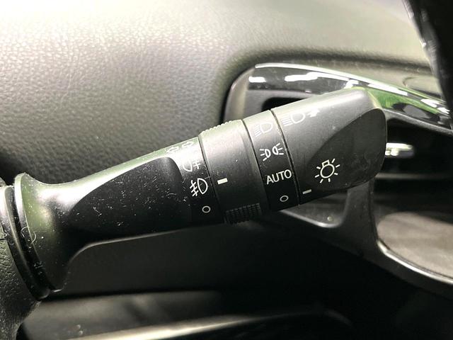 プリウス Sツーリングセレクション フルエアロ SDナビ バックカメラ レザー調シート シートヒーター コーナーセンサー スマートキー LEDヘッド ビルトインETC オートライト オートエアコン 純正17インチアルミ(27枚目)