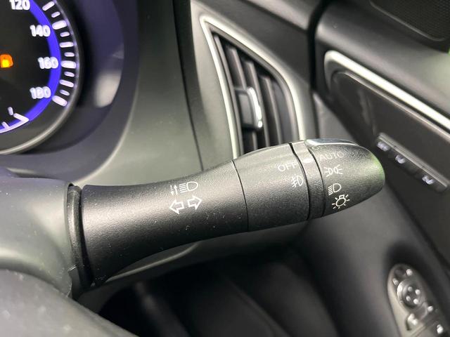 スカイライン 350GT ハイブリッド タイプP 全周囲カメラ 衝突被害軽減システム レーダークルーズ レザーシート コーナーセンサー LEDヘッド ビルトインETC 車線逸脱警報 オートライト オートエアコン 純正19インチアルミ(23枚目)