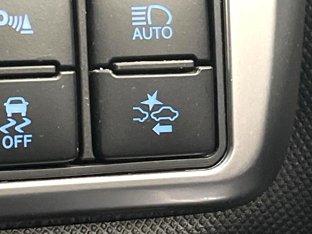 エスティマ アエラス　フルエアロ　両側電動ドア　ＳＤナビ　後席モニター　バックカメラ　衝突被害軽減システム　コーナーセンサー　ＬＥＤヘッド　ビルトインＥＴＣ　クルコン　車線逸脱警報　オートライト　デュアルエアコン（5枚目）