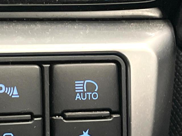 エスティマ アエラス　フルエアロ　両側電動ドア　ＳＤナビ　後席モニター　バックカメラ　衝突被害軽減システム　コーナーセンサー　ＬＥＤヘッド　ビルトインＥＴＣ　クルコン　車線逸脱警報　オートライト　デュアルエアコン（27枚目）