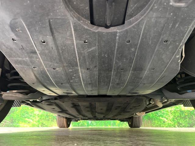 ヴェゼル ハイブリッドＺ・ホンダセンシング　バックカメラ　レーダークルーズ　コーナーセンサー　スマートキー　ＬＥＤヘッド　ビルトインＥＴＣ　純正１７インチアルミ　オートライト　オートエアコン　Ｂｌｕｅｔｏｏｔｈ　ＣＤ　地デジ　ＬＥＤフォグ（18枚目）