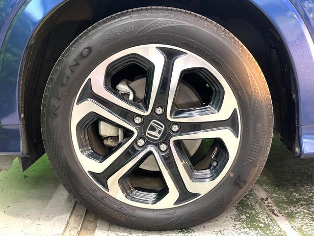 ヴェゼル ハイブリッドＺ・ホンダセンシング　バックカメラ　レーダークルーズ　コーナーセンサー　スマートキー　ＬＥＤヘッド　ビルトインＥＴＣ　純正１７インチアルミ　オートライト　オートエアコン　Ｂｌｕｅｔｏｏｔｈ　ＣＤ　地デジ　ＬＥＤフォグ（28枚目）