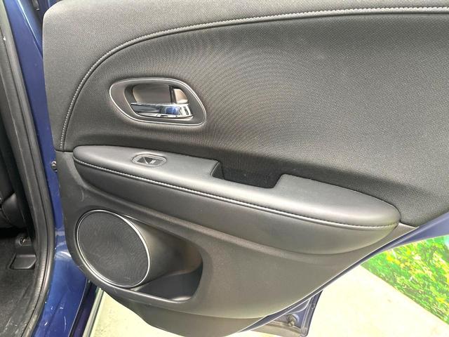 ヴェゼル ハイブリッドＺ・ホンダセンシング　バックカメラ　レーダークルーズ　コーナーセンサー　スマートキー　ＬＥＤヘッド　ビルトインＥＴＣ　純正１７インチアルミ　オートライト　オートエアコン　Ｂｌｕｅｔｏｏｔｈ　ＣＤ　地デジ　ＬＥＤフォグ（34枚目）