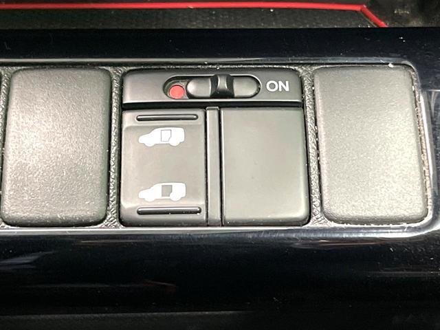 ステップワゴンスパーダ Ｓ　電動スライドドア　バックカメラ　ＨＩＤヘッド　ビルトインＥＴＣ　オートライト　デュアルエアコン　ＣＤ　ＤＶＤ再生　地デジ　パドルシフト（5枚目）