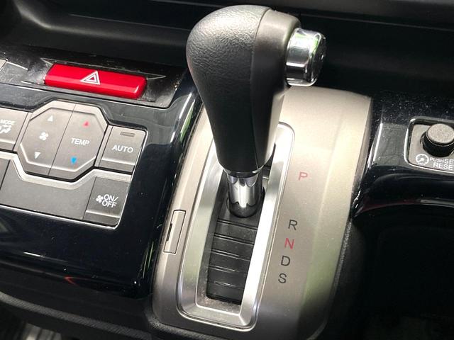 ステップワゴンスパーダ Ｓ　電動スライドドア　バックカメラ　ＨＩＤヘッド　ビルトインＥＴＣ　オートライト　デュアルエアコン　ＣＤ　ＤＶＤ再生　地デジ　パドルシフト（23枚目）