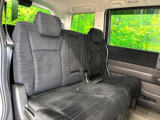 ステップワゴン Ｇ　ＨＩＤエディション　両側電動ドア　純正ＨＤＤナビ　バックカメラ　ＨＩＤヘッド　ビルトインＥＴＣ　オートライト　デュアルエアコン　ＣＤ　ＤＶＤ再生　地デジ（9枚目）