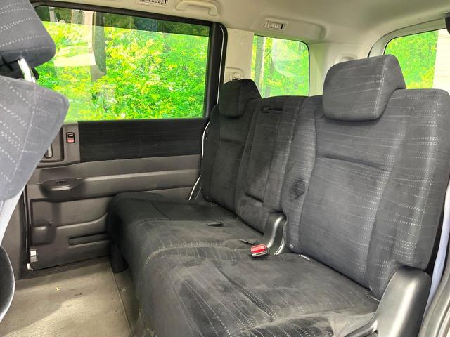 ステップワゴン Ｇ　ＨＩＤエディション　両側電動ドア　純正ＨＤＤナビ　バックカメラ　ＨＩＤヘッド　ビルトインＥＴＣ　オートライト　デュアルエアコン　ＣＤ　ＤＶＤ再生　地デジ（32枚目）