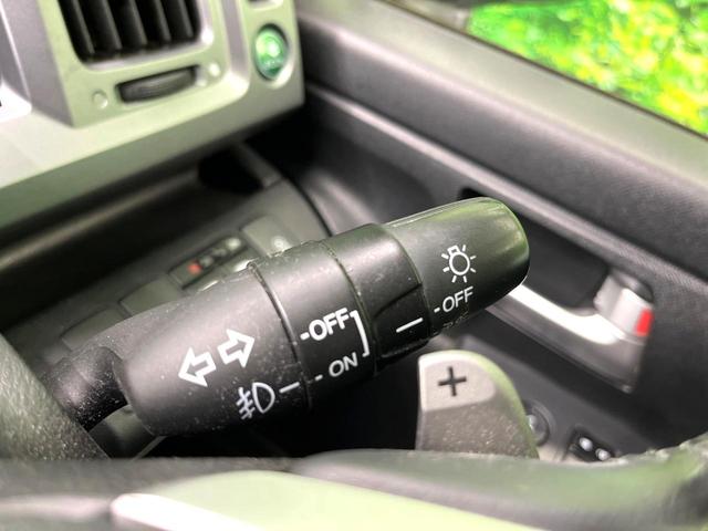 ステップワゴンスパーダ パワーエディション 両側電動ドア 純正SDナビ バックカメラ HIDヘッド ビルトインETC 純正16インチアルミ オートライト デュアルエアコン CD DVD再生 フルセグ パドルシフト(23枚目)