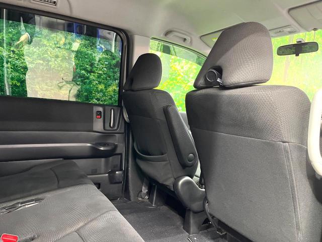 ステップワゴンスパーダ パワーエディション 両側電動ドア 純正SDナビ バックカメラ HIDヘッド ビルトインETC 純正16インチアルミ オートライト デュアルエアコン CD DVD再生 フルセグ パドルシフト(37枚目)