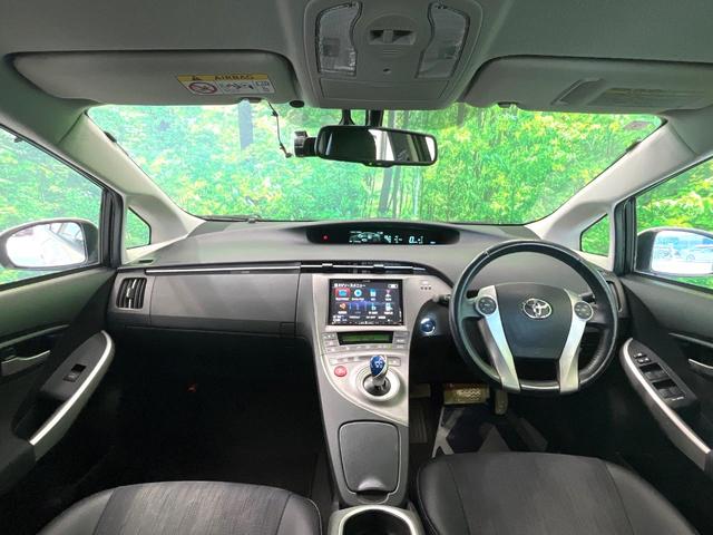 プリウス G バックカメラ ハーフレザーシート パワーシート スマートキー HIDヘッド ETC クルコン 純正15インチアルミ オートライト オートエアコン Bluetooth CD DVD再生 フルセグ(2枚目)