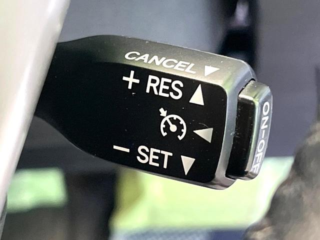 プリウス G バックカメラ ハーフレザーシート パワーシート スマートキー HIDヘッド ETC クルコン 純正15インチアルミ オートライト オートエアコン Bluetooth CD DVD再生 フルセグ(6枚目)