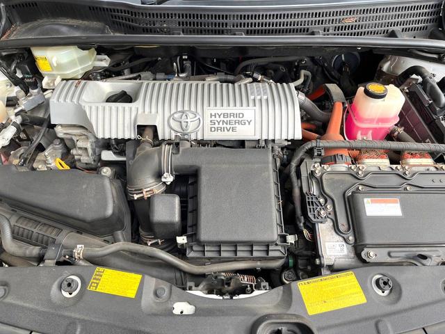 プリウス G バックカメラ ハーフレザーシート パワーシート スマートキー HIDヘッド ETC クルコン 純正15インチアルミ オートライト オートエアコン Bluetooth CD DVD再生 フルセグ(14枚目)