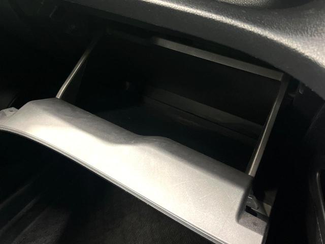 シエンタ G 両側電動ドア 純正SDナビ 全周囲カメラ 衝突被害軽減システム スマートキー LEDヘッド ETC オートハイビーム オートライト オートエアコン Bluetooth CD DVD再生 フルセグ(28枚目)