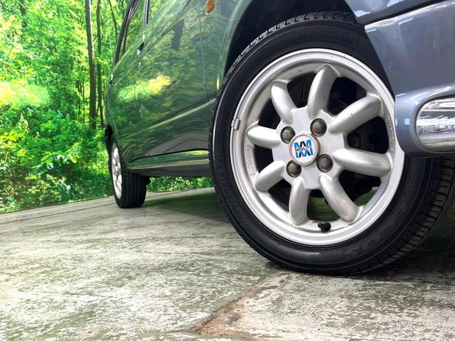 �y�����P�S�C���`�A���~�z�C�[���z�O�ςɃ}�b�`���������A���~�z�C�[���𑕒����Ă���܂��B�e��ЊO�A���~�z�C�[����A�X�^�b�h���X�^�C�����戵�����Ă���܂��B���񂲑��k����������