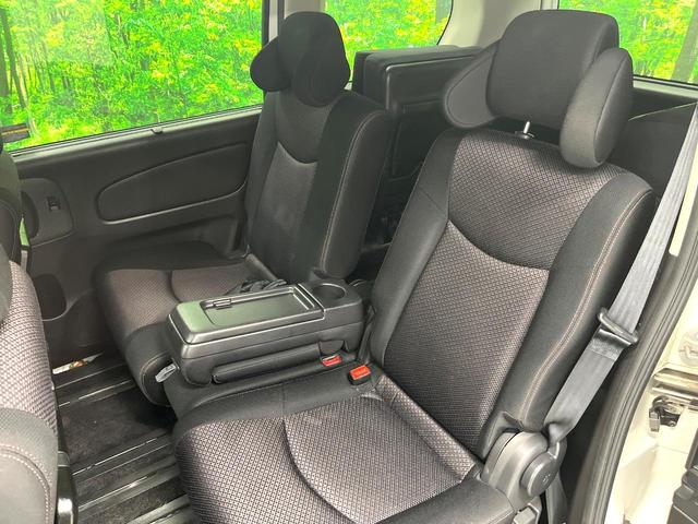 セレナ ハイウェイスター　Ｖセレクション　両側電動ドア　ＳＤナビ　後席モニター　バックカメラ　ドラレコ　スマートキー　ＨＩＤヘッド　ＥＴＣ　クルコン　オートライト　オートエアコン　リアエアコン　ＣＤ　ＤＶＤ再生（10枚目）