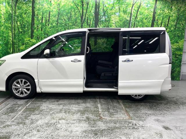 セレナ ハイウェイスター　Ｖセレクション　両側電動ドア　ＳＤナビ　後席モニター　バックカメラ　ドラレコ　スマートキー　ＨＩＤヘッド　ＥＴＣ　クルコン　オートライト　オートエアコン　リアエアコン　ＣＤ　ＤＶＤ再生（33枚目）