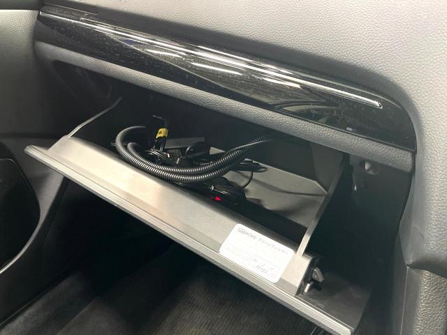 レヴォーグ １．６ＧＴアイサイト　スマートエディション　４ＷＤ　ＳＤナビ　サイド・バックカメラ　レーダークルーズ　パワーシート　コーナーセンサー　スマートキー　ＬＥＤヘッド　ＥＴＣ　純正１７インチアルミ　オートハイビーム　オートライト（30枚目）