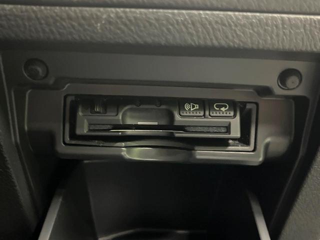 アルファード ２４０Ｓ　タイプゴールド　両側電動ドア　ＳＤナビ　後席モニター　バックカメラ　電動リアゲート　ハーフレザーシート　コーナーセンサー　スマートキー　ＨＩＤヘッド　ビルトインＥＴＣ　クルコン　純正１８インチアルミ　オートライト（24枚目）