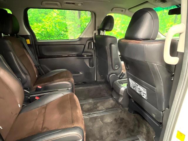 アルファード ２４０Ｓ　タイプゴールド　両側電動ドア　ＳＤナビ　後席モニター　バックカメラ　電動リアゲート　ハーフレザーシート　コーナーセンサー　スマートキー　ＨＩＤヘッド　ビルトインＥＴＣ　クルコン　純正１８インチアルミ　オートライト（37枚目）